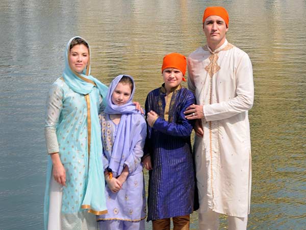  தமிழர் நண்பர்