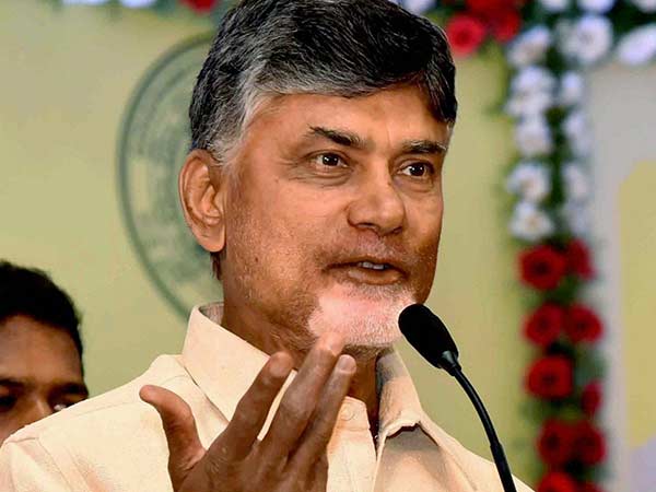 துபாயில் முதல்வர் துபாயில் முதல்வர்