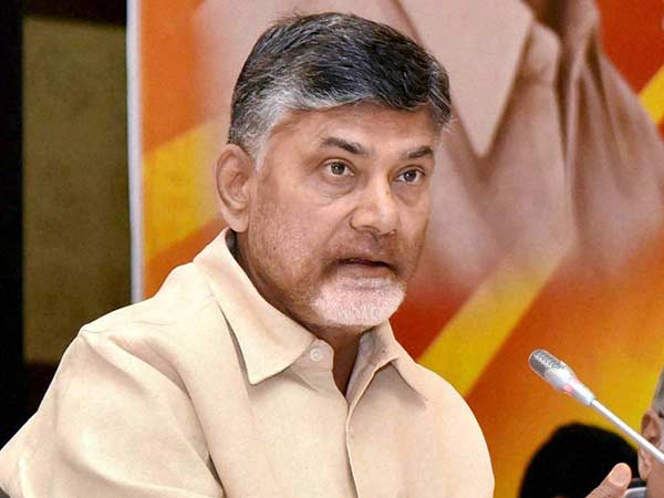 சந்திரபாபு நாயுடு மீது எத்தனை வழக்குகள் 