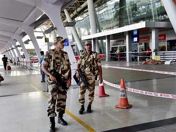 ஏர்போர்ட்டில் 7 அடுக்கு பாதுகாப்பு 