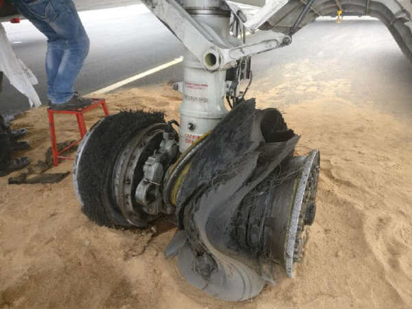 அவசர தரையிறக்கம் அவசர தரையிறக்கம்