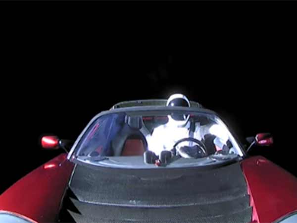 டெலஸ்கோப் வழியே 