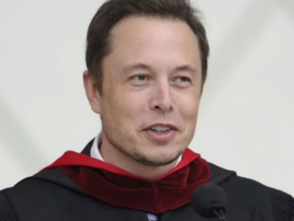  ரஷ்யா சென்றார் 