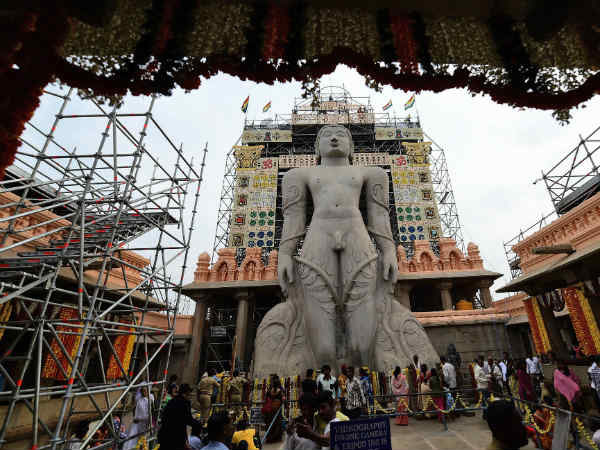 நிர்வாண சிலை 