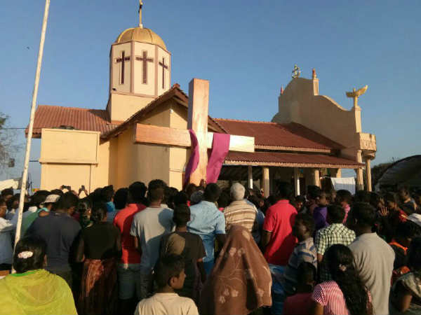 கொடியேற்றத்துடன் தொடக்கம் கொடியேற்றத்துடன் தொடக்கம்