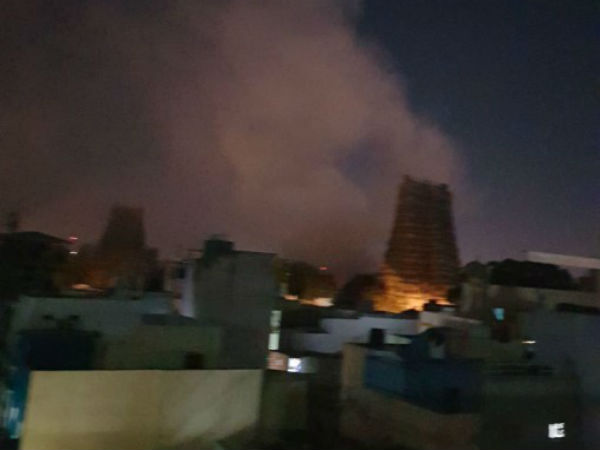 High court bench of Madurai orders to file a report on the fire accident in Meenakshi Amman temple High court bench of Madurai orders to file a report on the fire accident in Meenakshi Amman temple