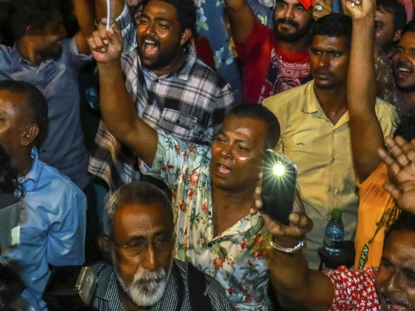 மத்திய அரசின் முரண்பாடு 