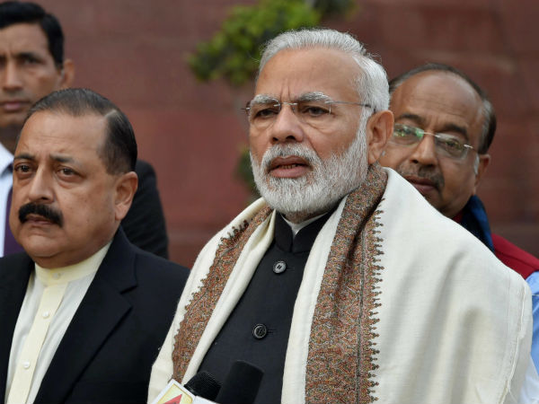 அரசியல் மேடையாக நாடாளுமன்றம் 