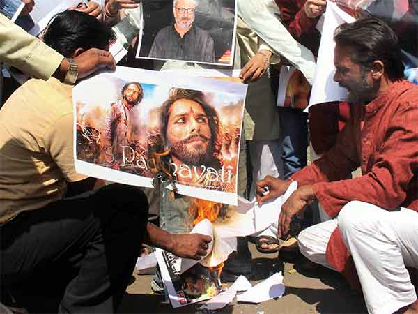 தவறு இல்லை தவறு இல்லை