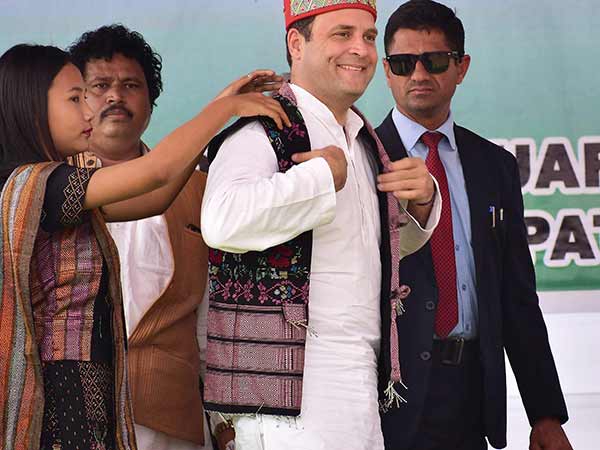 372 வேட்பாளர்கள் 