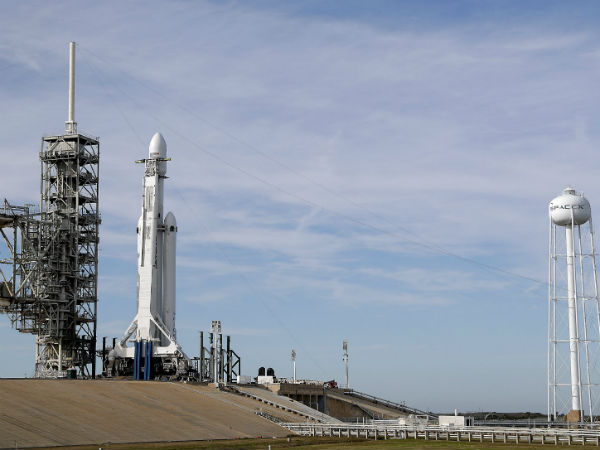 ஸ்பேஸ் எக்ஸ் நிறுவனம் 