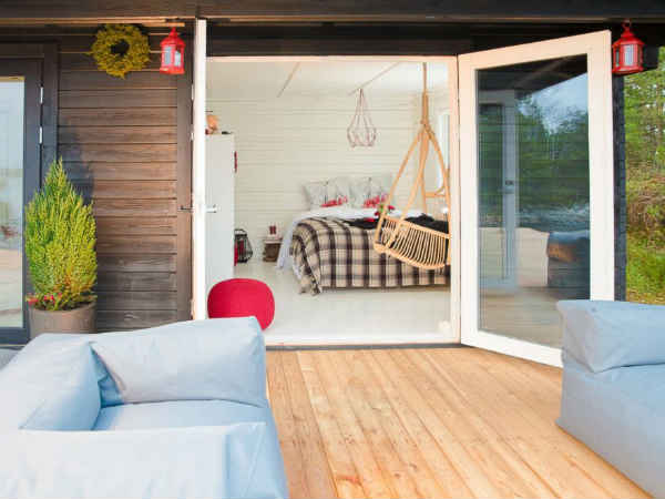 ஆண்களால் நோக்கம் மாறி விடும்