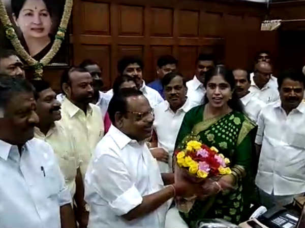 ஜெ. பட திறப்புக்கு ஆதரவு 