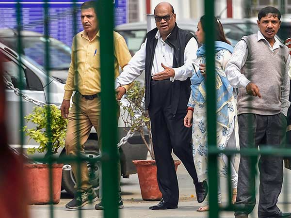 சிறப்பு கவனம் சிறப்பு கவனம்