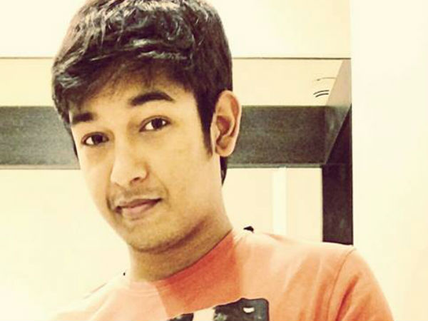 போலீஸ் துப்பு துலக்கியது 