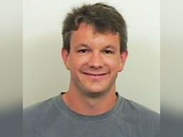 யார் இவர் 