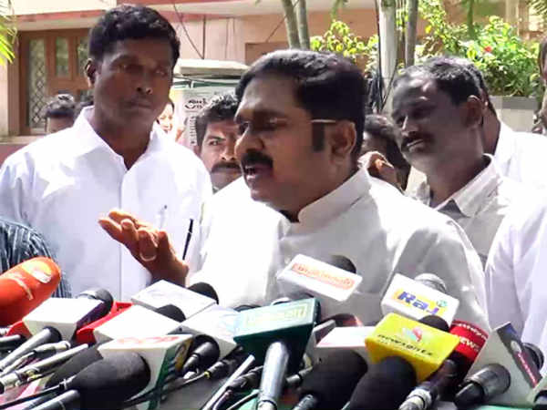  தினகரனை வைத்து காலி செய்ய திட்டமா? 