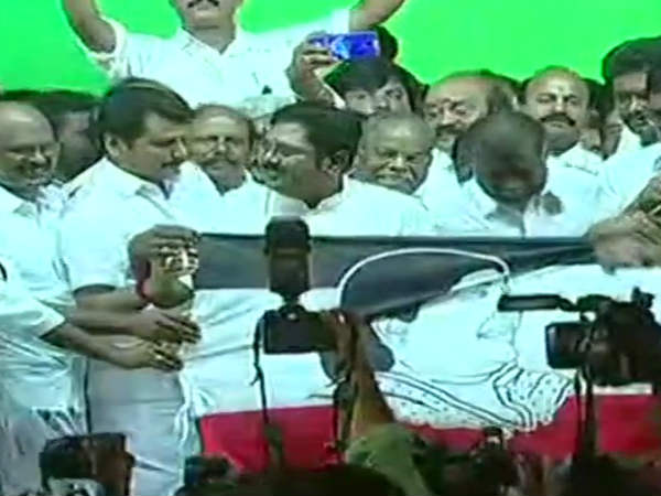 பெயரைக்கேட்டால் அதிரும் 