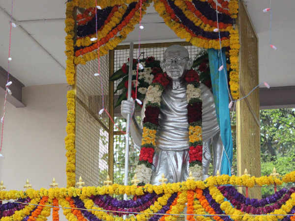 காந்தி - ரஜினி