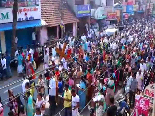 Silent prayers, Way of the Cross mark Good Friday in Kanyakumari 