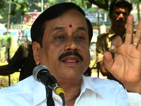 ஜோசப் விஜய் மீது காட்டிய வேகத்தில் 