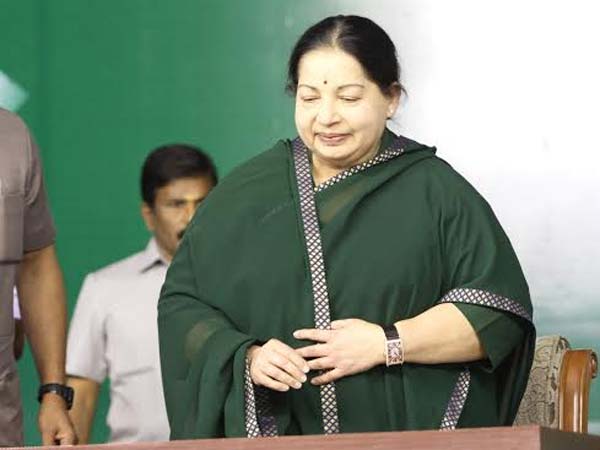 கண்காணித்த ஜெ. 