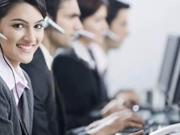 பணியிடத்தில் அமோகம் 