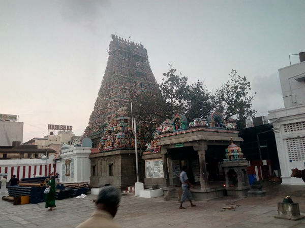 மயில் உருவமெடுத்த பார்வதி 