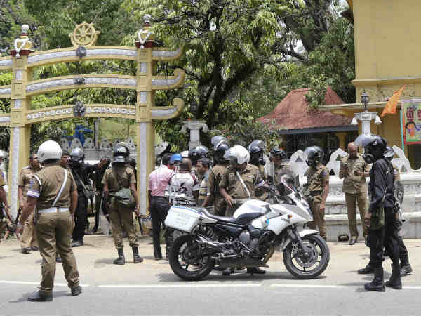 ஊரடங்கு அமல் 