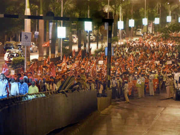 மும்பை எல்லையில் 