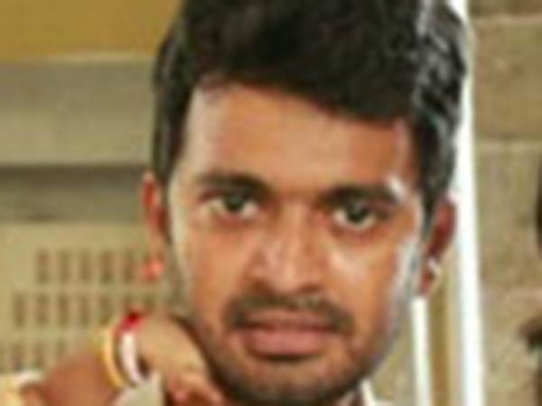 கணவருடன் சண்டை கணவருடன் சண்டை