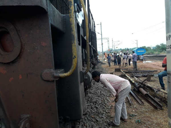 Passenger rail derails in Nagercoil 