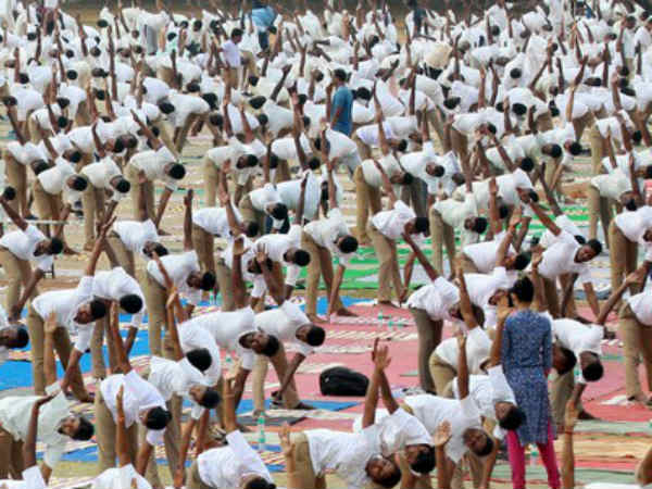 புத்தகம் படிப்பது... 