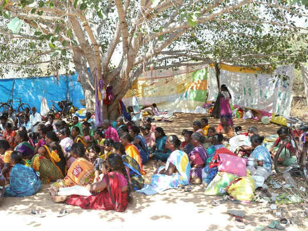 சுவரை இடிக்க நீதிமன்றம் உத்தரவு 