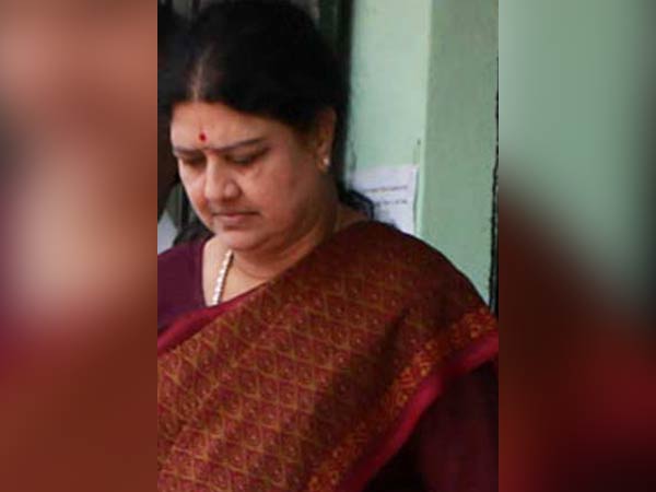 வியூகம் வகுக்கும் சசிகலா 