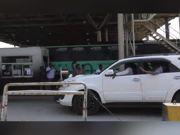 அதிமுக கொடி 