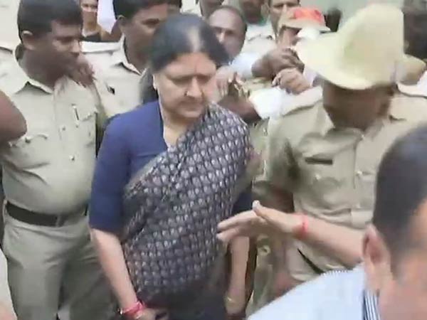 15 நாட்கள் பரோல்