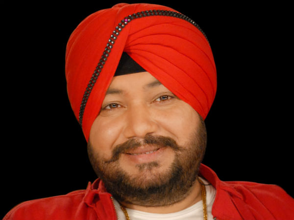 சகோதரர்கள் மீது புகார் 