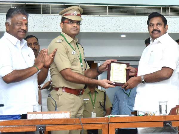 Kanchipuram Collector Ponnaiah, Villupuram Collector Subramaniyan and Salem Collector Rohini are the best officers Kanchipuram Collector Ponnaiah, Villupuram Collector Subramaniyan and Salem Collector Rohini are the best officers