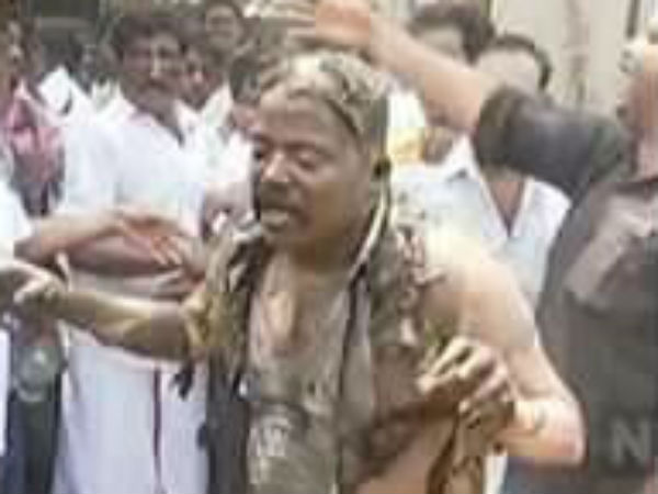 எரிந்தபடி ஓடி வந்தார்