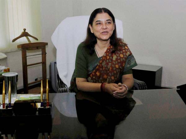 போலீசுடன் வாக்குவாதம் போலீசுடன் வாக்குவாதம்