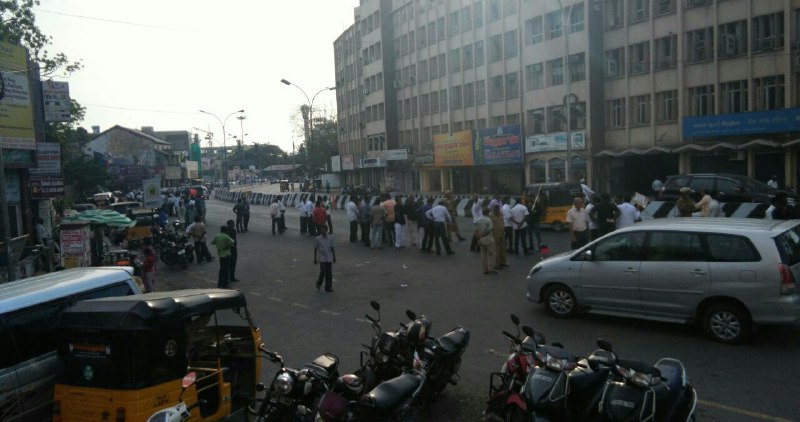 DMK and 9 other political parties doing human chain protest for CMB 