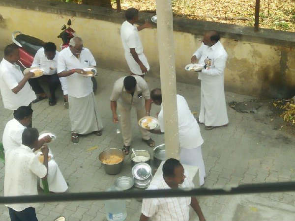 காலையில் உணவு காலையில் உணவு