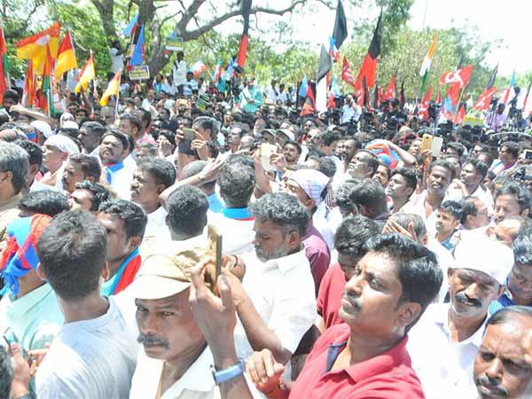 DMK, allies stage protest against amending SC/ST (POA) Act 