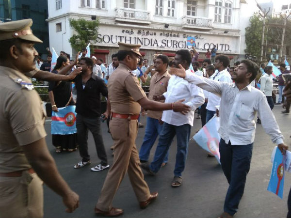  போர்க்களம்