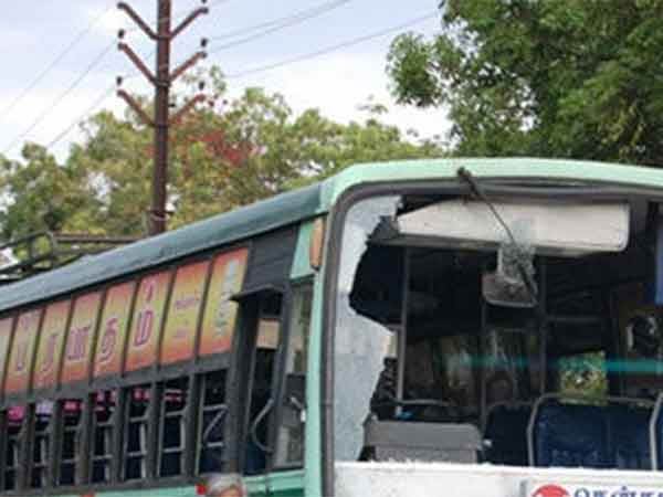 கண்ணாடிகள் உடைப்பு 