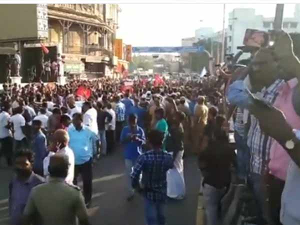 Severe protest occurs in Anna Salai: various organisations opposes IPL 