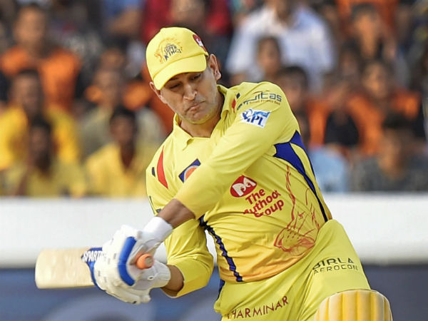 டோணிக்கு புகழாரம் டோணிக்கு புகழாரம்