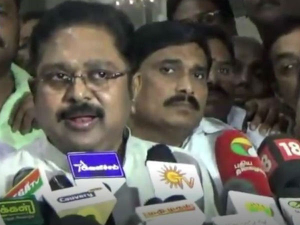 சுயாட்சி நசுக்கப்படுகிறது 