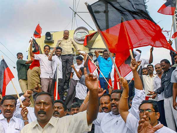 தொடர் போராட்டம் 